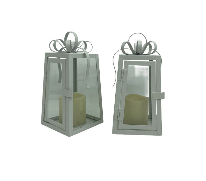 KYNTTILÄLYHTY RUSETILLA 11×11×23CM METALLIA